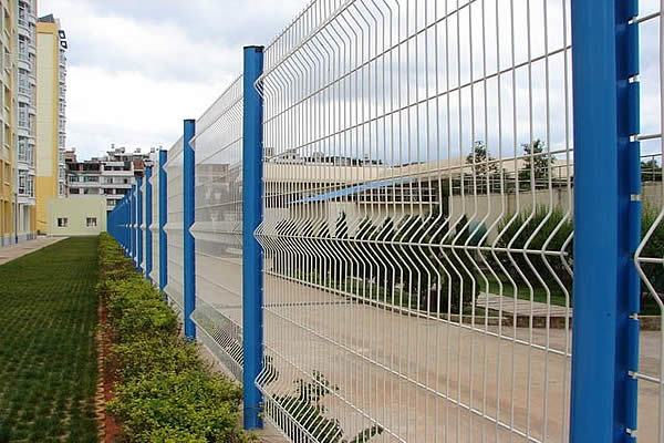 Durable Welded Wire Fence & Mesh Panels for Security